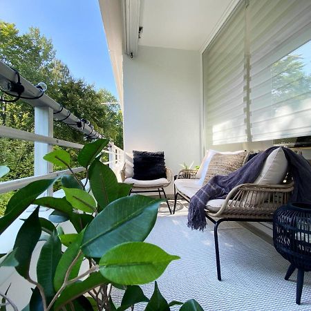 Seaside Rooms - Zentrales Design-Apartment Mit Balkon & Parkplatz - 2 Minuten Zum Strand Timmendorfer Strand Buitenkant foto