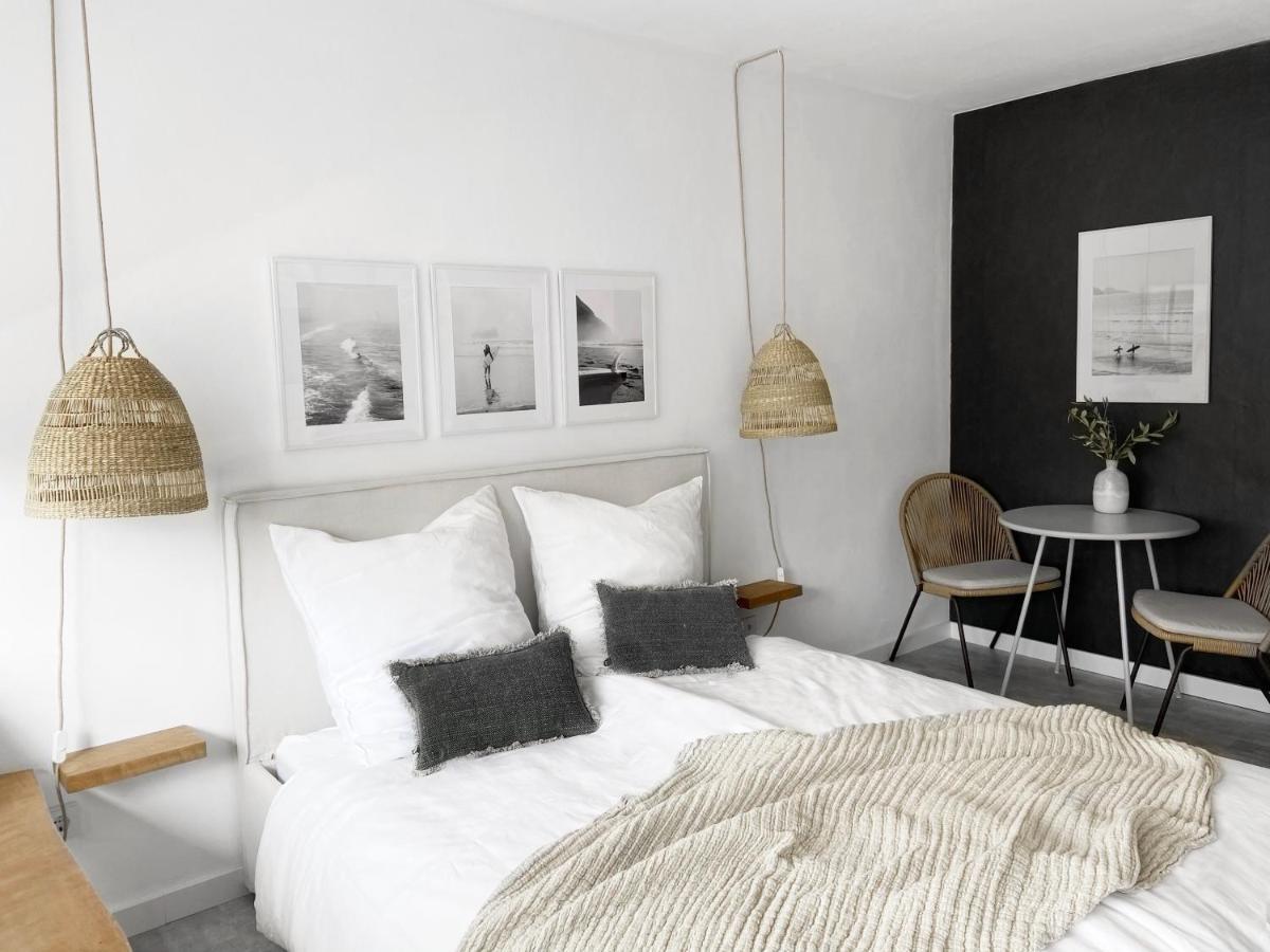 Seaside Rooms - Zentrales Design-Apartment Mit Balkon & Parkplatz - 2 Minuten Zum Strand Timmendorfer Strand Buitenkant foto